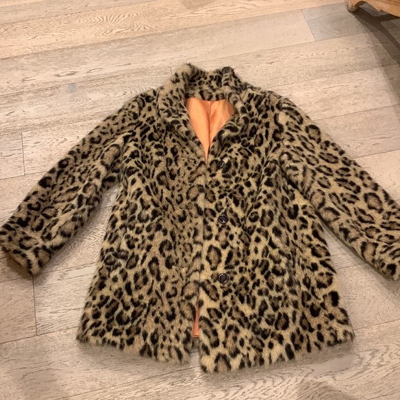 Faux Fur Leopard 🐆 Animal Print Mid-Length Vintage Coat Mob Wife Cool Buttons ✧ - Picture 3 of 15
